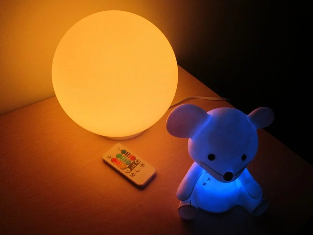 Quelle veilleuse LED choisir pour une chambre d'enfant ? - MaFamilleZen